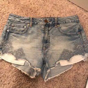 AE High Rise Embroidered Festival Shorts - Sz 6